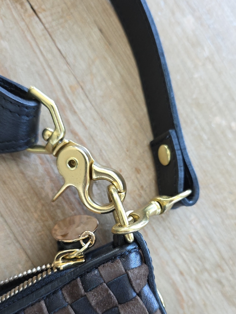 Clare V Moyen Messenger Bag - Picture 15 of 16